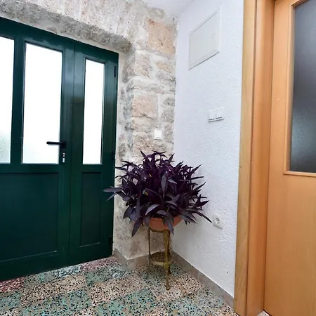 Holiday home Dropuljic House Gornji Prolozac