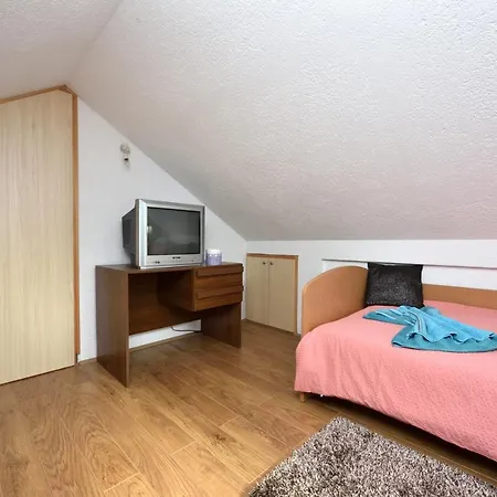 Dropuljic House *