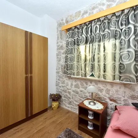 Dropuljic House Holiday home